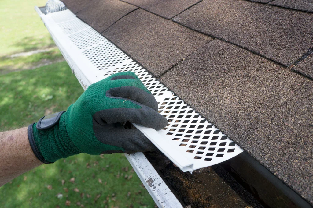 gutter cleaning cost Saint Helens